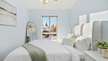 5 bedrooms, WiFi, bed sheets