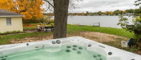 Bañera de hidromasaje exterior