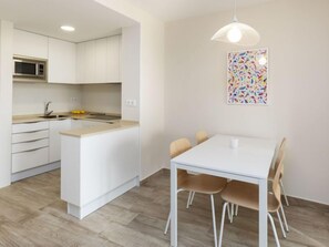 House, 3 Bedrooms | Dining room - Global Apartamento los Pelicanos 6798 (Mont-roig del Camp)