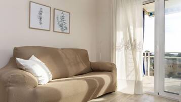 Nhà, 3 phòng ngủ | Phòng khách