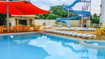 Apartamento básico | Piscina