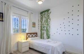 2 soverom, strykejern/-brett, reiseseng for barn og wi-fi (inkludert)