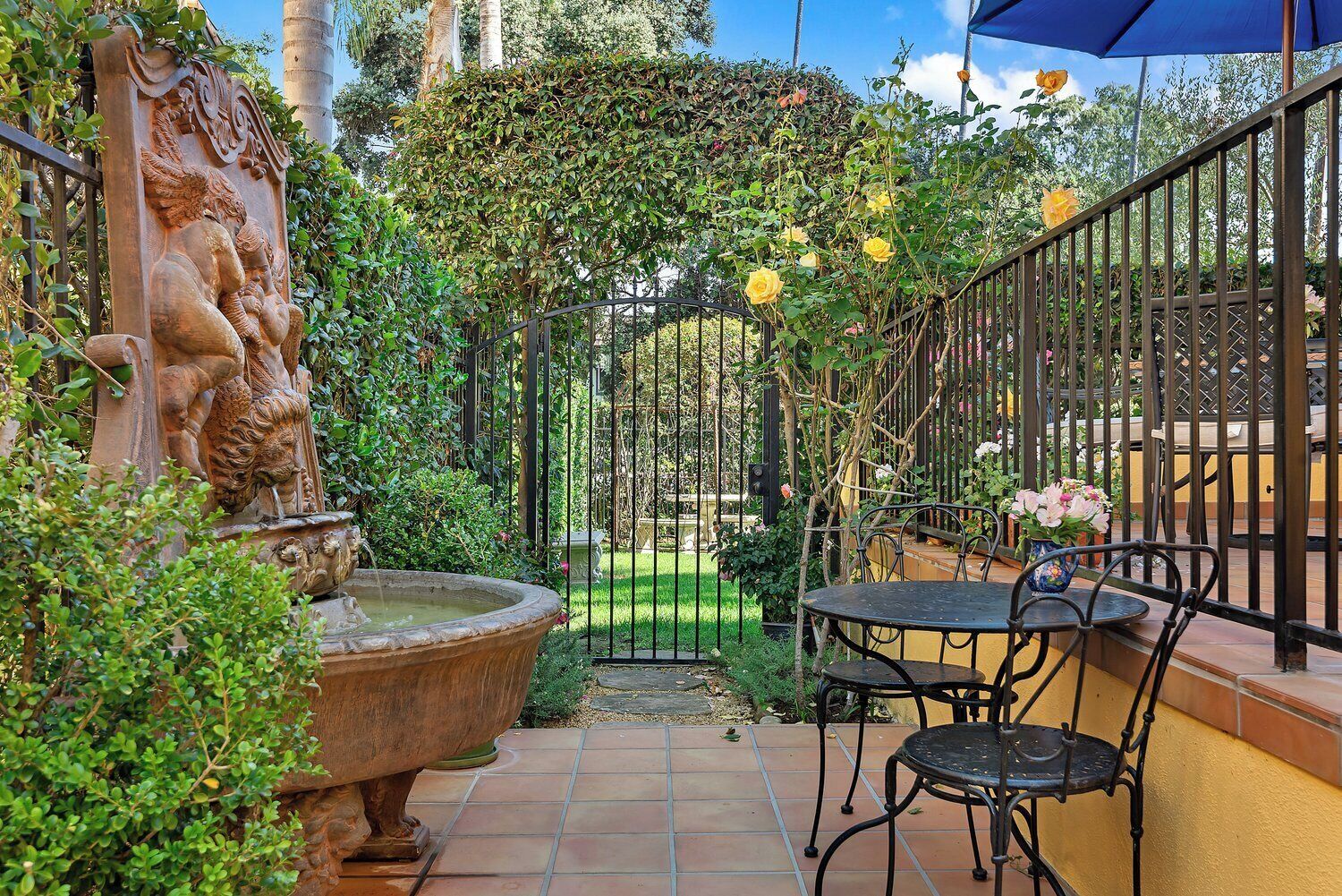 Appart'hôtel Majestueux, 2 chambres, patio, rez-de-chaussée | Terrasse/Patio