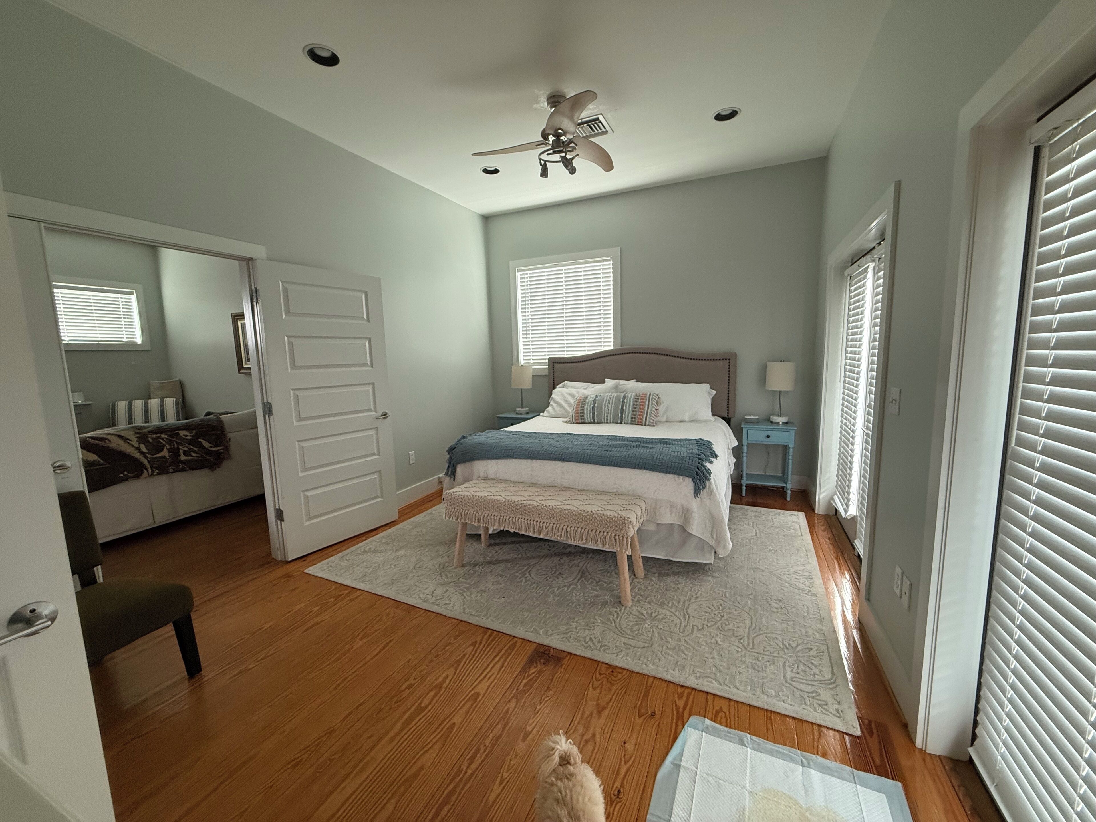 1 habitación, tabla de planchar con plancha, wifi gratis y ropa de cama 