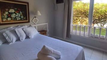 Desk, laptop workspace, free WiFi, bed sheets