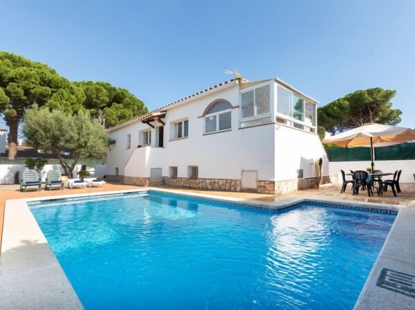 Pool - Global Villa Joana - By Global Rental Holidays 6802 (L'Escala)