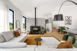 TV, fireplace - Hosts on the Coast "The Country Club" (Whangamata)