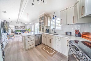 Parrilla de estufa y lavavajillas