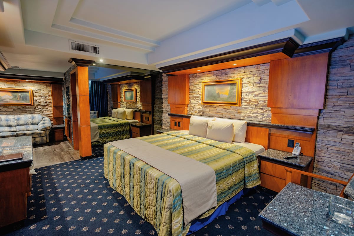 Luxe suite, uitzicht op resort | 1 slaapkamer, een laptopwerkplek, gratis wifi