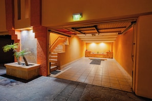 1 soverom, skrivebord for bærbar PC og wi-fi (inkludert)