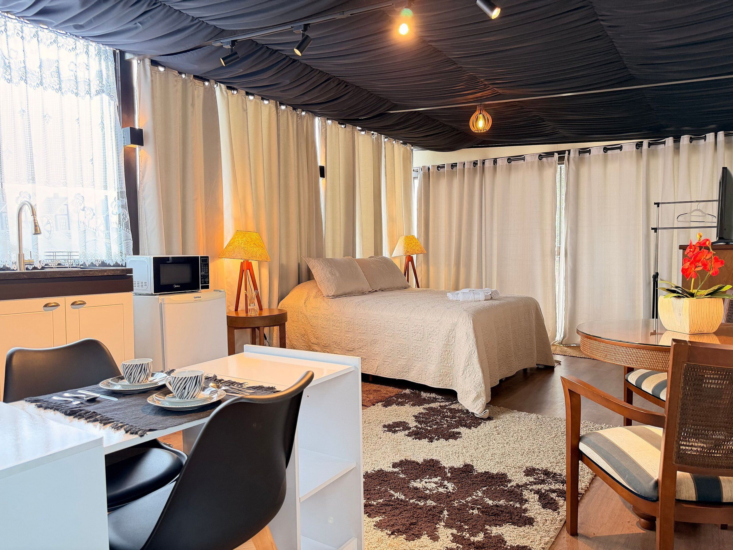 Suite | Blackout drapes, iron/ironing board (on request), WiFi (free)