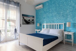 3 多间卧室、客房内保险箱、办公桌、旅行婴儿床