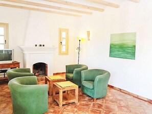 Maison, 5 chambres, terrasse | Coin séjour