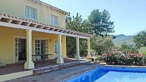 Huis, 5 slaapkamers, terras | Zwembad
