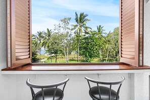 Interior - Ocean Spray- Beachfront Retreat with Ocean Views, Jacuzzi & Pool (Yorkeys Knob)