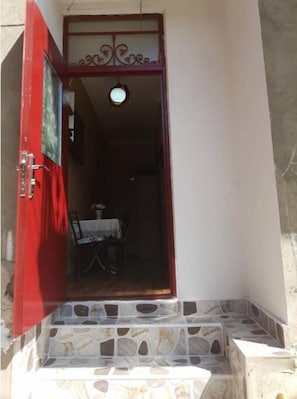 Exterior detail - Lela Apartments 2BR (Tbilisi)