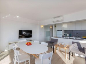 Dining room - Global Jaume II - By Global Rental Holidays 6816 (Palamós)