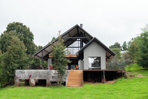 Front of property - Refugio San Simon (Valle de Bravo)