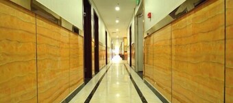 Zhengzhou Yaxin Hotel (Leshang Plaza)