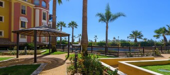 PLAYA GRANDE 34 - Deux Chambres Appartement, Couchages 5