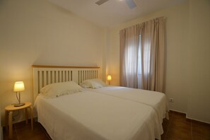 2 bedrooms, iron/ironing board, Internet, bed sheets