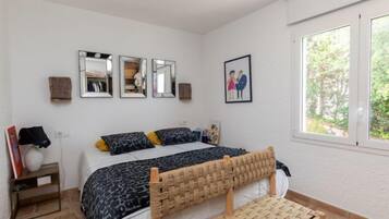 House, 4 Bedrooms, Terrace | 4 bedrooms