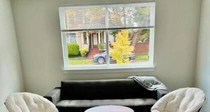 2BR near Tacoma Dome, downtown, restaurants & EQC