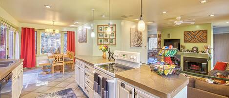 Køleskab, mikrobølgeovn, ovn, kogeplade