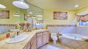 Shower, jetted tub, hair dryer, towels