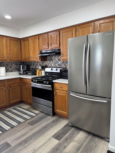 Cozy Oasis NYC EWR, Metlife, Amer. Dream-refreshments included