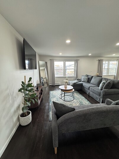 Cozy Oasis NYC EWR, Metlife, Amer. Dream-refreshments included