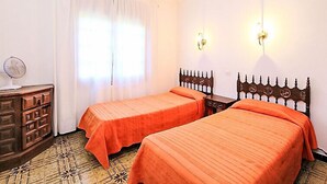 House, 4 Bedrooms, Terrace | 4 bedrooms - Global Les 4 Saisons 6911 (L'Escala)