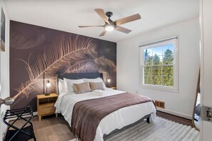 7 bedrooms, desk, iron/ironing board, WiFi