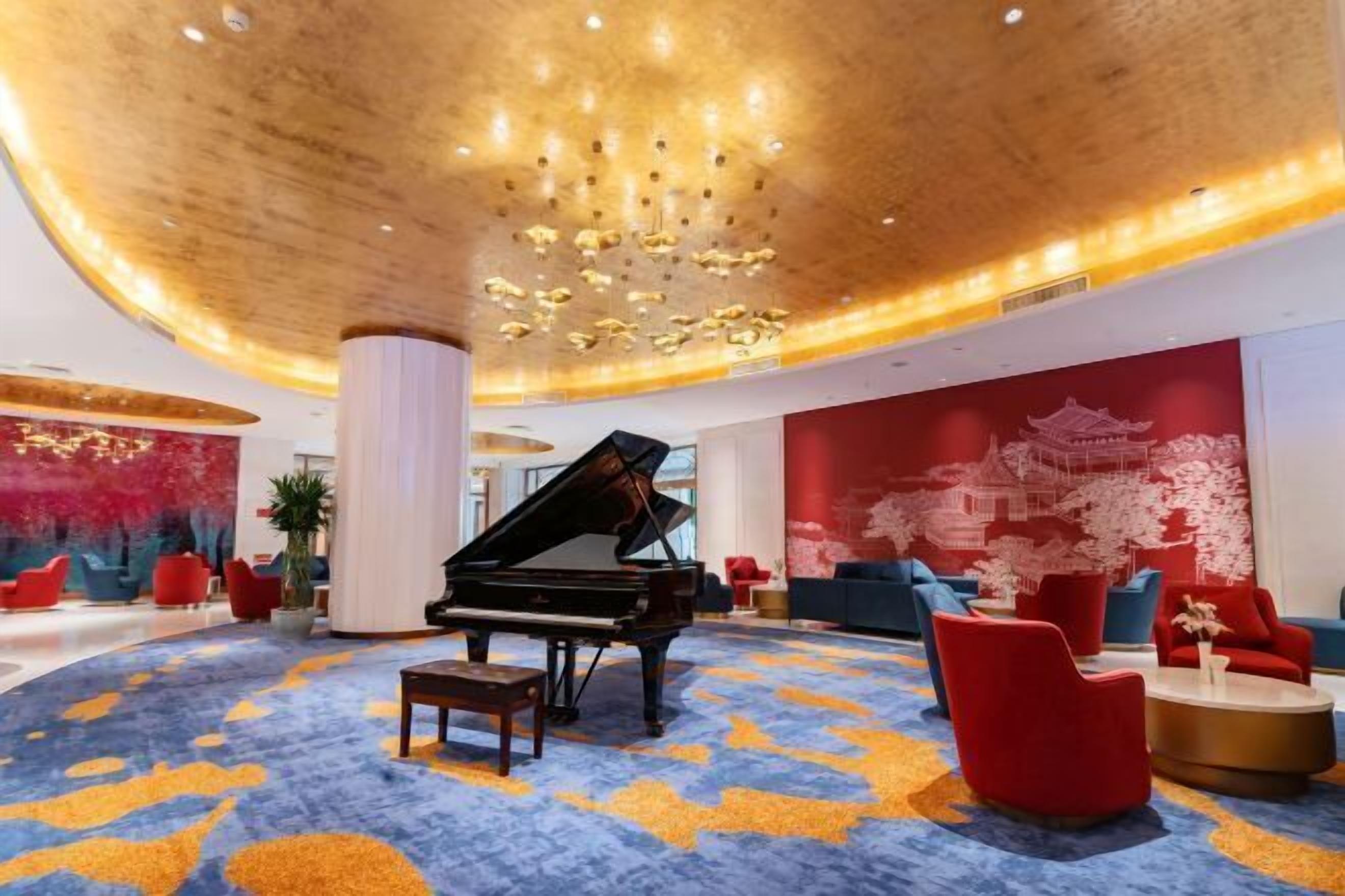 Lobby lounge