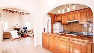 Rumah, 5 kamar tidur, teras | Interior