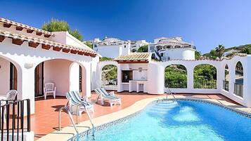 House, 5 Bedrooms, Terrace | Kolam renang