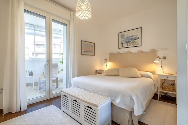 2 chambres, fer et planche à repasser, Wi-Fi, literie fournie