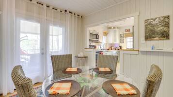 Cottage (3 Bedrooms) | Interior