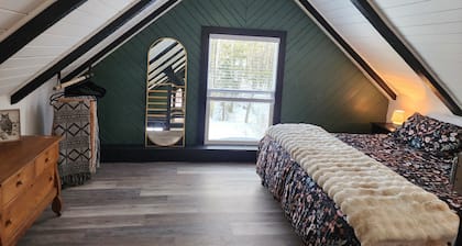 "The Woods" Last minute bookings welcome!