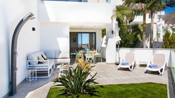 Huis, 4 slaapkamers, terras | Terras