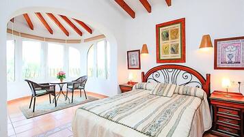 House, 4 Bedrooms, Terrace | 4 bilik tidur