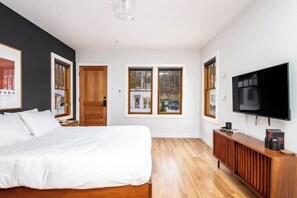 WiFi - Fast wifi, smart tv, 1 mi downtown & bathhouses (Hot Springs)