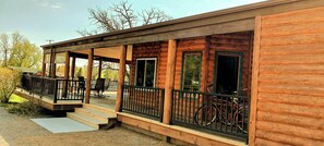 Exterior - We have direct access to ATV trails and walking distance to downtown Birchwood! (Birchwood)