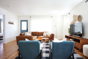 TV connectée, jeux vidéo, livres, chaîne hi-fi