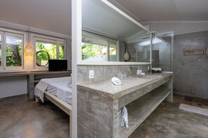 Triple Room, Garden View | Bathroom | Towels, soap, toilet paper