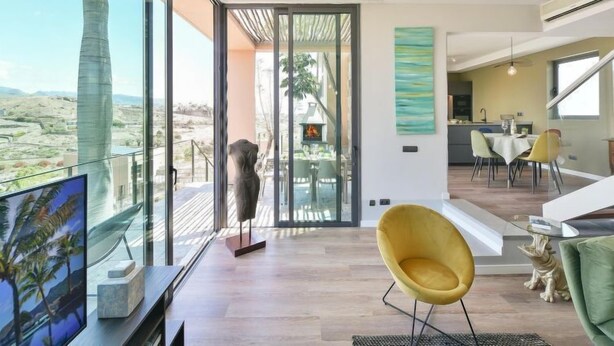 Hus, 4 soverom, terrasse | Oppholdsområde