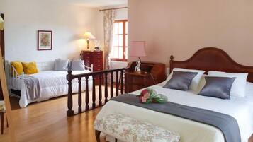 House, Multiple Bedrooms | 9 bedrooms