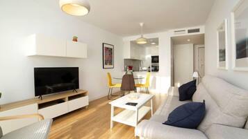 House, 2 Bedrooms, Terrace | Living area