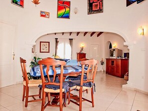 Villa, 4 camere da letto, terrazzo | Pasti