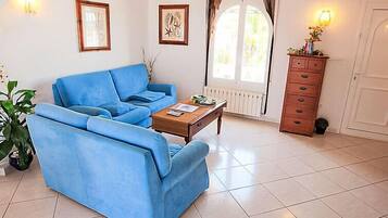 Vila, 4 kamar tidur, teras | Area keluarga